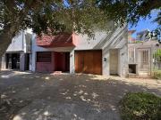 PH,TIPO CASA,3 DORM COCHERA PZA 19 de Nov 44 Y 25 LA PLATA