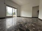 PH TIPO CASA 4 AMBIENTES COCHERA Y LOCAL