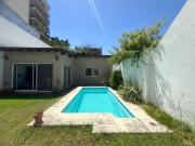 VENTA PH tipo casa con jardin, quincho con parrilla y...