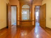 PH TIPO CASA EN VENTA SAN TELMO 300 M PATIO SOTANO