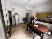 PH UN DORMITORIO, ALQUILER CON COCHERA, PATIO, Y QUINCHO