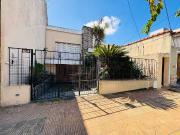 PH VENTA LOMAS DE ZAMORA AL FRENTE COCHERA PATIOS