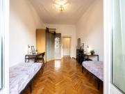 Piazza Argentina 4 Room 2 Double use