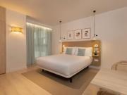 PIAZZA CARDUCCI AMPIO QUADRILOCALE RISTRUTTURATO A NUOVO