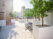 Piazza ´Nzegna 15 vani 300mq