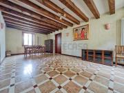 Piazzetta Santo Stefano 7 vani 140mq Piazzetta Santo Stefano 7 vani 140mq