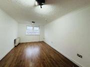 Pickford Gardens, Slough, SL1