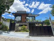 Picturesque Modern House and Lot with Overlooking View...