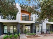 Picturesque Parkfront Townhouse