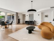 Pied à terre lumineux avec balcon Paris 16 Foch coté soleil