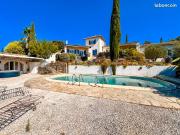 Pierrefeu du var villa t6 d'architecte vue dominante...