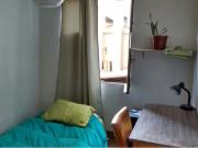 Pieza en Metro Baquedano. Plaza Italia