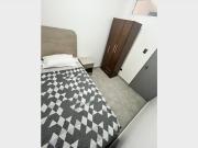 Pieza, frente a metro Santa Julia La florida