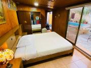 Piezas en Casa con Piscina Sector Manzanal