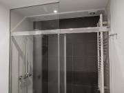 Pilar de Zaragoza 10: Habitación con Baño compartido con...