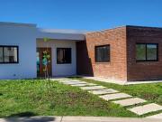 PILAR DEL ESTE BARRIO SANTA LUCIA