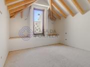 Pinheiro 74 Prédio novo com 3 frações habitacionais