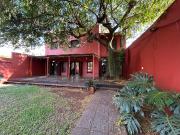 Pintoresca residencia con jardin y piscina