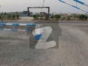 PIR AHMED ZAMAN TOWN BLOCK 3 400Yards, park facing on...