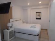 Pis reformado con balcon y vistas despejadas cerca del...