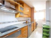 Pisazo con vistas despejadas en urbanización privada Pisazo con vistas despejadas en urbanización privada