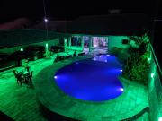 PISCINA AZUL TEMPORADA