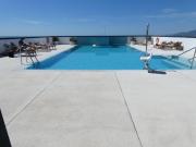 Piscina comunitaria en el cielo de Málaga, vistas 360º