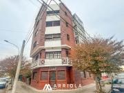 Piso 3 amb. con cochera y terraza privada. CHAUVIN