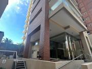 Piso 4 ambientes de categoría con 2 cocheras en venta...