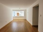 Piso 4 Zona Céntrica A Pasos de la Av. El Ejercito con...