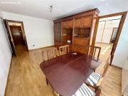 PISO A LA VENTA EN AV. MONFORTE DE LEMOS