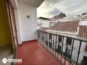 Piso, Alora