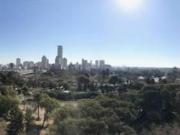 Piso alto con vista abierta en Botanico