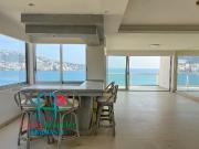 Piso alto con vista al mar, terraza amplia y...