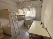 Piso amoblado al frente con cochera, balcón aterrazado y... Piso amoblado al frente con cochera, balcón aterrazado y...