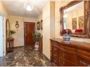 Piso amplio con cochera en Camino de Ronda