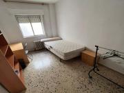 PISO AMPLIO DE 4 HABITACIONES EN CALLE DOCTOR AZPITARTE...