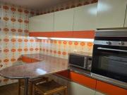 Piso amueblado con piscina comunitaria