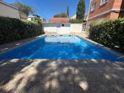 PISO BAJO CON PATIO EN ALQUILER COLONIA