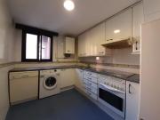 Piso Calle Frigiliana, Madrid