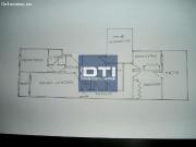 Piso cerca del centro con patio privado. 4 habitaciones...