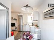 Piso cómodo y luminoso cerca de la estación de metro...