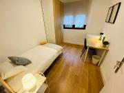 Se alquila habitación en piso compartido de 6...