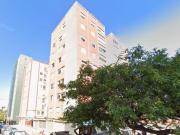 Piso con 3 dormitorios en Santa Cruz – Ideal para...