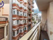 PISO CON 5 DORMITORIOS Y PARKING EN EL CENTRO DE...