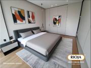 Piso con amplitud cerca del centro