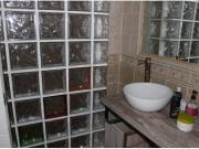 Piso con ascensor y balcón muy interesante!