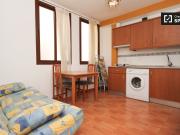 Piso con balcón en alquiler Granada centro