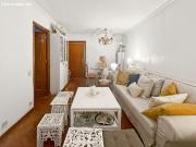 Piso con patio privado en urbanización con piscina