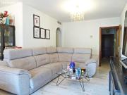 Piso con piscina y garaje en recinto cerrado en Teatinos